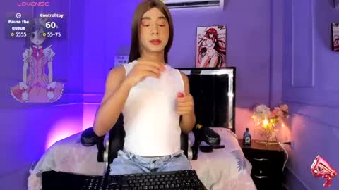 Snapshot of amber_18x chatting on May 6, 12:43 pm Cody amber online show from May 6, 12:43 pm