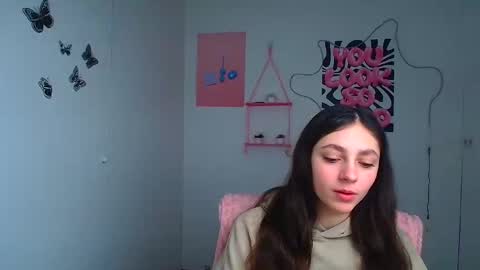 Snapshot of amber__r chatting on February 12, 6:52 am Amber online show from February 12, 6:52 am