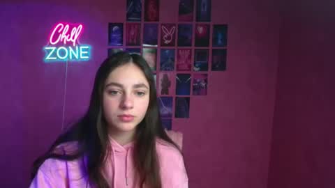 Snapshot of amber__r chatting on February 21, 6:47 am Amber online show from February 21, 6:47 am