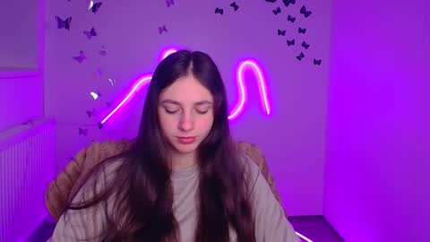 Snapshot of amber__r chatting on March 10, 6:29 am Amber online show from March 10, 6:29 am