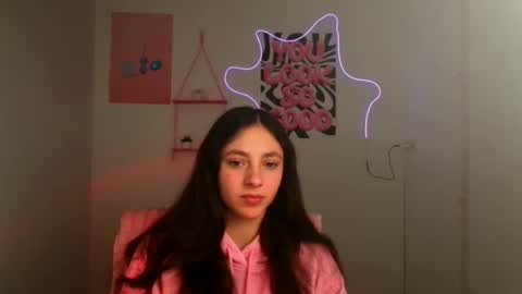 Snapshot of amber__r chatting on March 17, 6:39 am Amber online show from March 17, 6:39 am