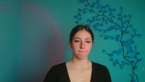 Snapshot of amber__r chatting on April 9, 5:40 am Amber online show from April 9, 5:40 am