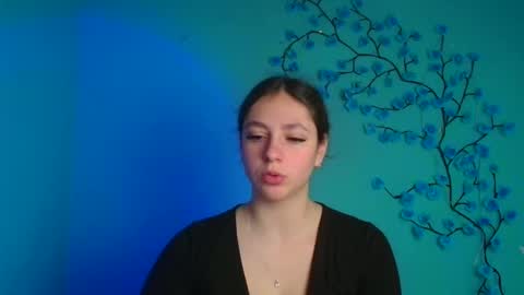 Snapshot of amber__r chatting on April 9, 6:30 am Amber online show from April 9, 6:30 am