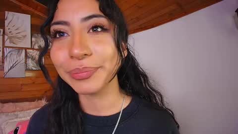 amber_curly online show from January 8, 9:17 pm