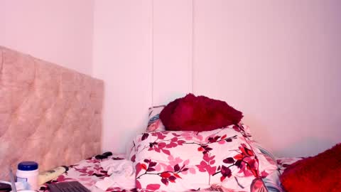 Amber Demons online show from February 4, 8:38 pm