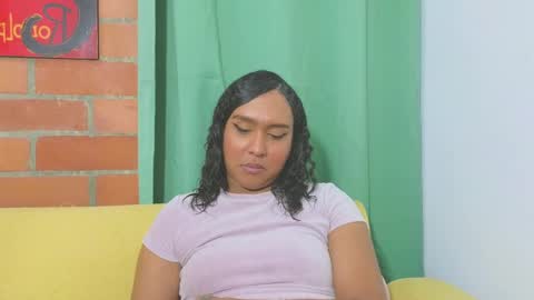 LUISA online show from December 4, 1:14 am