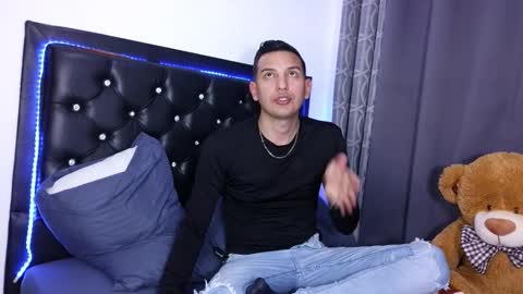 franyer antolinez online show from February 6, 2:38 am