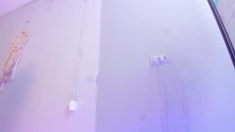 Snapshot of amber_novoa chatting on February 21, 12:17 pm Amber Novoa online show from February 21, 12:17 pm