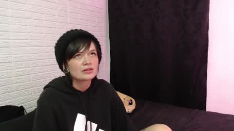 Snapshot of amber_rouss chatting on March 6, 3:57 am ROUSS online show from March 6, 3:57 am