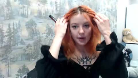 Snapshot of amber_tease_ chatting on September 16, 3:29 am amber_tease_ online show from September 16, 3:29 am