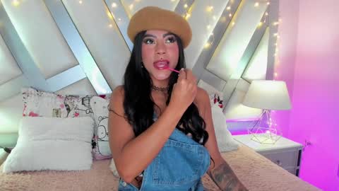 Tell me Amber online show from January 29, 3:54 am