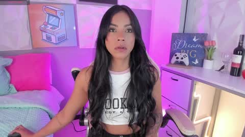 Tell me Amber online show from April 3, 4:43 am