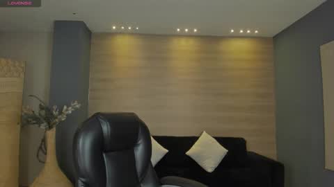  Amber   online show from October 8, 7:11 pm