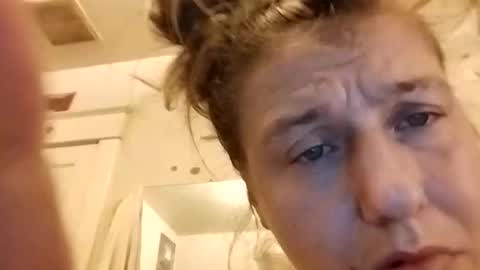 amberjohnson1387 online show from December 18, 1:11 am