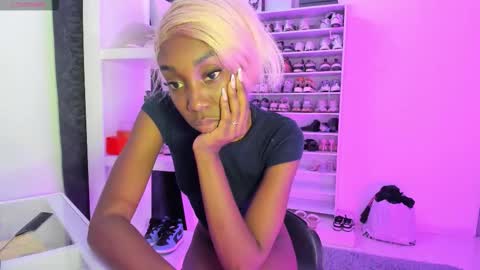 Amber online show from March 2, 3:52 pm