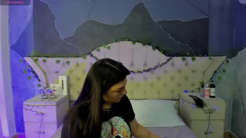 Amber Grey online show from November 19, 6:52 pm