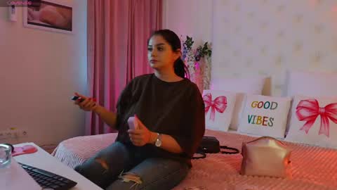 Snapshot of amberseyes chatting on May 12, 8:55 am Amberseyes online show from May 12, 8:55 am