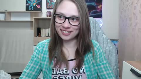 Amber online show from April 19, 2:16 pm