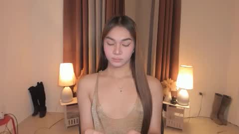 Snapshot of ambervixen69 chatting on May 13, 6:44 am BIGCOCK AMBER online show from May 13, 6:44 am