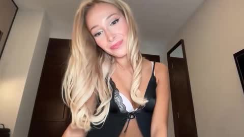 Ambre online show from February 21, 5:08 am