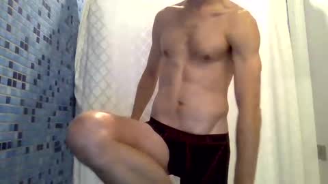 Snapshot of amcam90 chatting on November 2, 2:03 am Flimsy Barracuda online show from November 2, 2:03 am