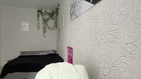 Alica online show from November 18, 9:58 am