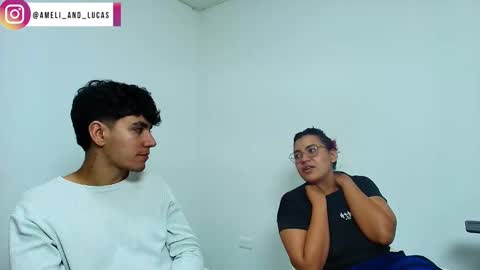 Snapshot of ameli_and_lucas chatting on December 30, 3:47 am Amelia Lucas online show from December 30, 3:47 am