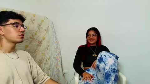 Snapshot of ameli_and_lucas chatting on March 12, 5:02 am Amelia Lucas online show from March 12, 5:02 am