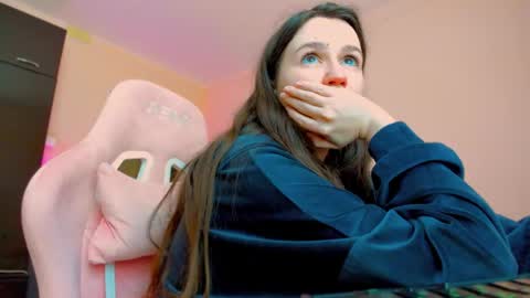 Eileen online show from April 15, 8:09 pm