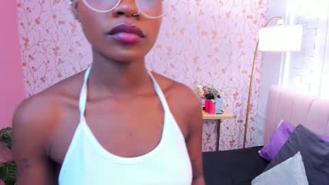 Amelia Adams online show from September 12, 7:03 pm