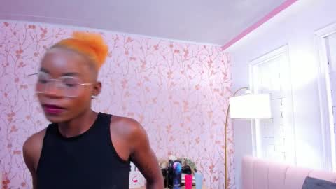 Amelia Adams online show from September 16, 7:04 pm