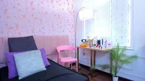 Amelia Adams online show from October 11, 3:21 pm