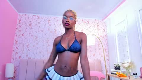 Amelia Adams online show from October 14, 7:36 pm