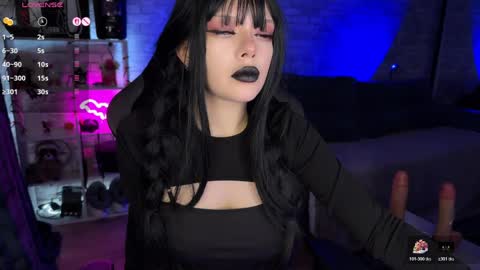 Snapshot of amelia_aley_ chatting on April 1, 11:44 am Amelia Aley online show from April 1, 11:44 am