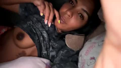 Snapshot of amelia_heaven chatting on December 15, 4:18 am amelia heaven online show from December 15, 4:18 am