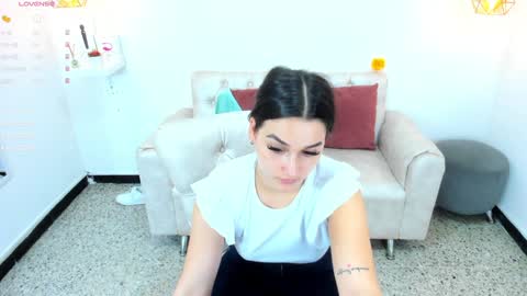 A M E L I A   online show from December 3, 9:44 am