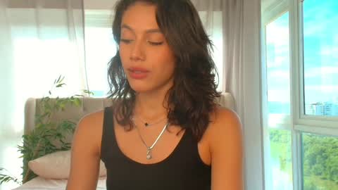 amelia_mee online show from April 7, 12:05 pm