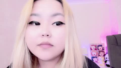 Snapshot of amelia_sunlight chatting on February 6, 7:35 am Amelia online show from February 6, 7:35 am