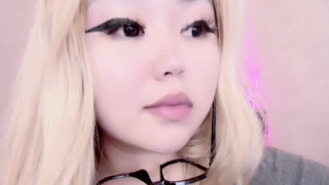 Snapshot of amelia_sunlight chatting on February 22, 3:34 am Amelia online show from February 22, 3:34 am