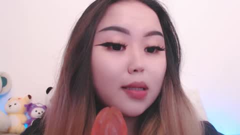 Amelia online show from May 4, 6:04 pm