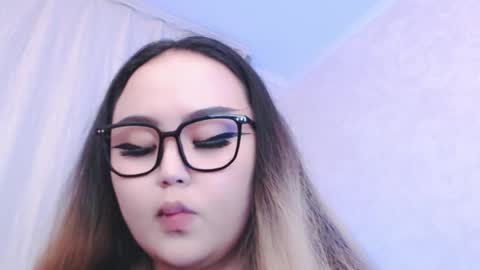 Amelia online show from June 4, 4:02 pm