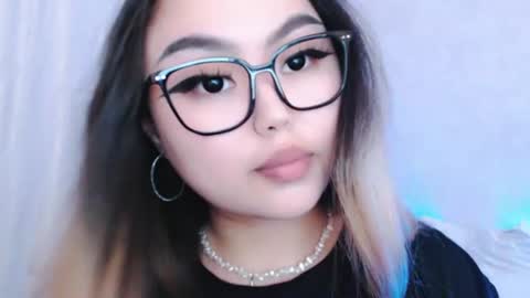 Amelia online show from June 12, 4:17 pm