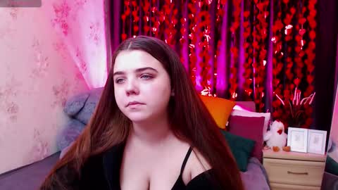 Snapshot of ameliabailey chatting on February 8, 7:39 pm Alisa online show from February 8, 7:39 pm