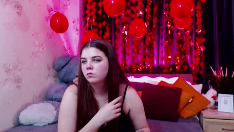 Snapshot of ameliabailey chatting on February 20, 7:58 pm Alisa online show from February 20, 7:58 pm