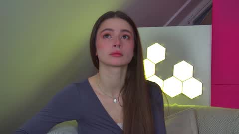 Amelia online show from April 3, 6:28 pm