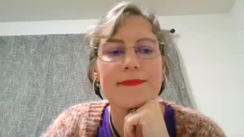 Snapshot of ameliaishka chatting on October 25, 3:03 am Ameliaishka online show from October 25, 3:03 am
