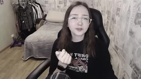 Amelia online show from December 7, 12:24 pm