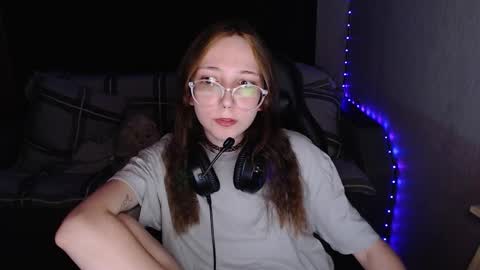 Amelia online show from October 14, 9:15 pm