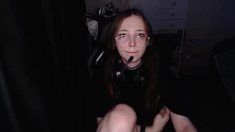 Amelia online show from December 18, 4:24 pm