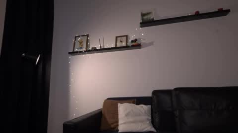 Amelia   online show from February 14, 2:47 pm